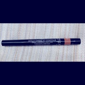 Chanel Eyeshadow/Liner “Contour Mauve.”